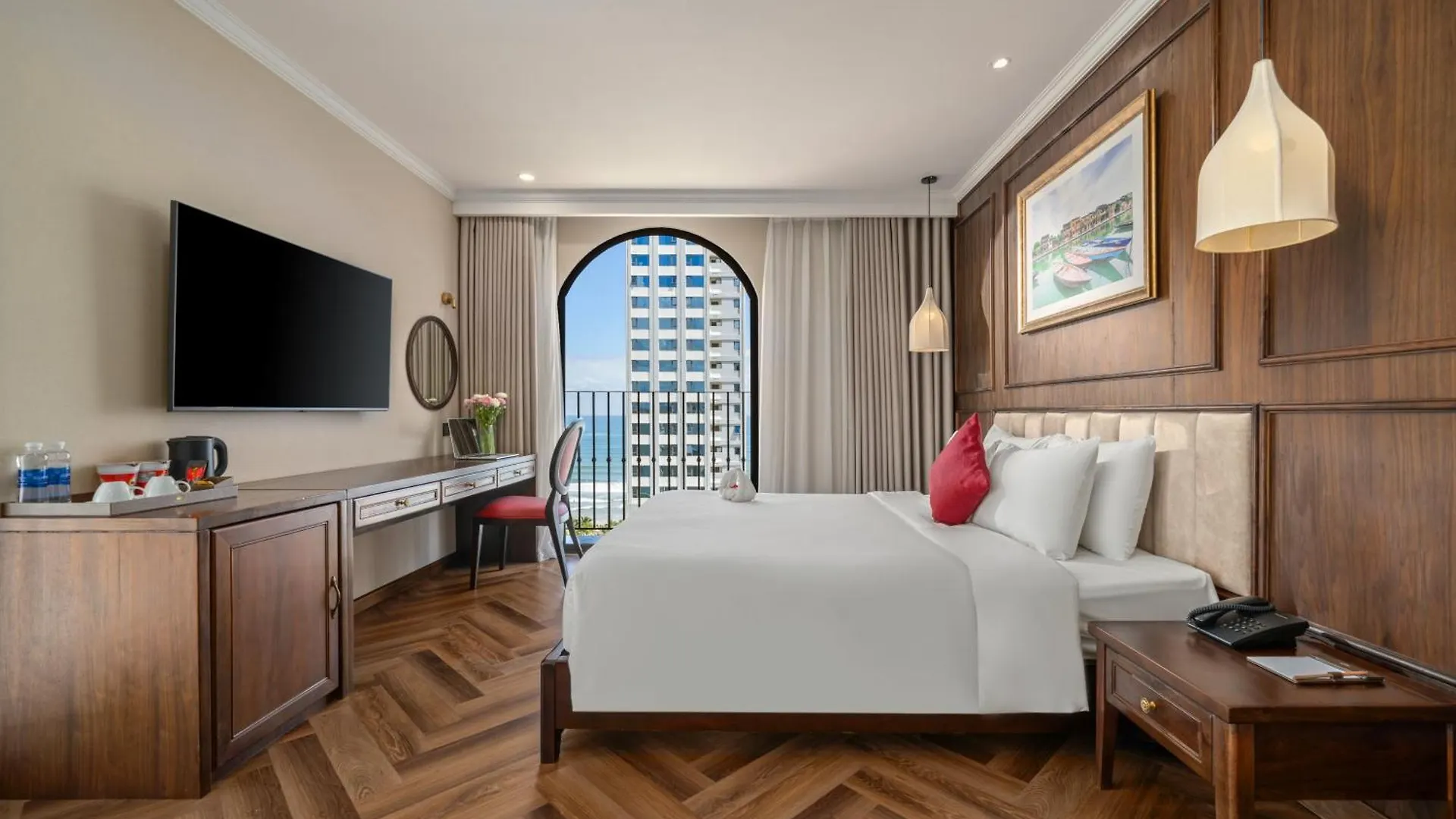 Golden Lotus Luxury Hotel Danang - Complimentary Daily Afternoon Tea 4*, Da Nang