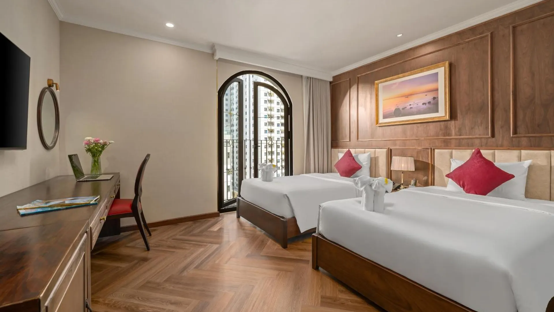 Golden Lotus Luxury Hotel Danang - Complimentary Daily Afternoon Tea  Da Nang
