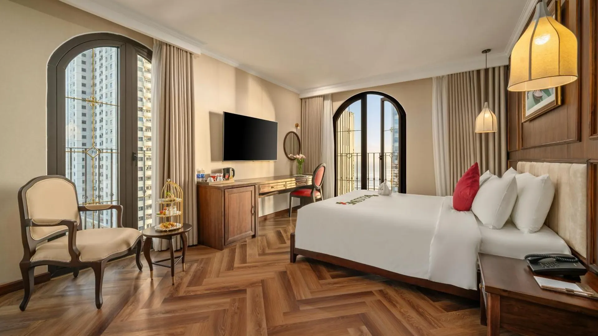 Golden Lotus Luxury Hotel Danang - Complimentary Daily Afternoon Tea
